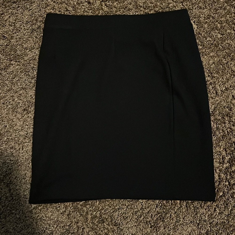 Plain Black skirt Size M